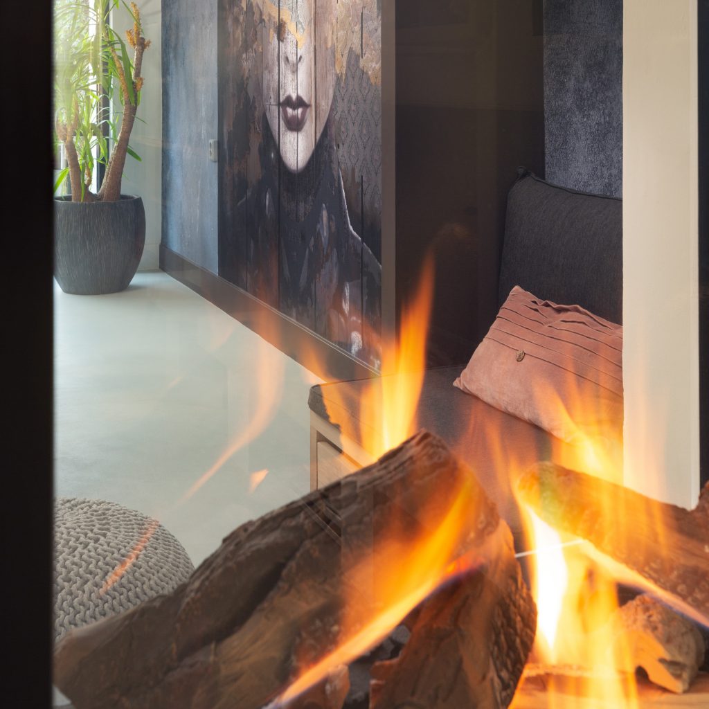 Ellen_herber_interieurontwerp_jaren_30_woning_make_over_doorkijk_haard