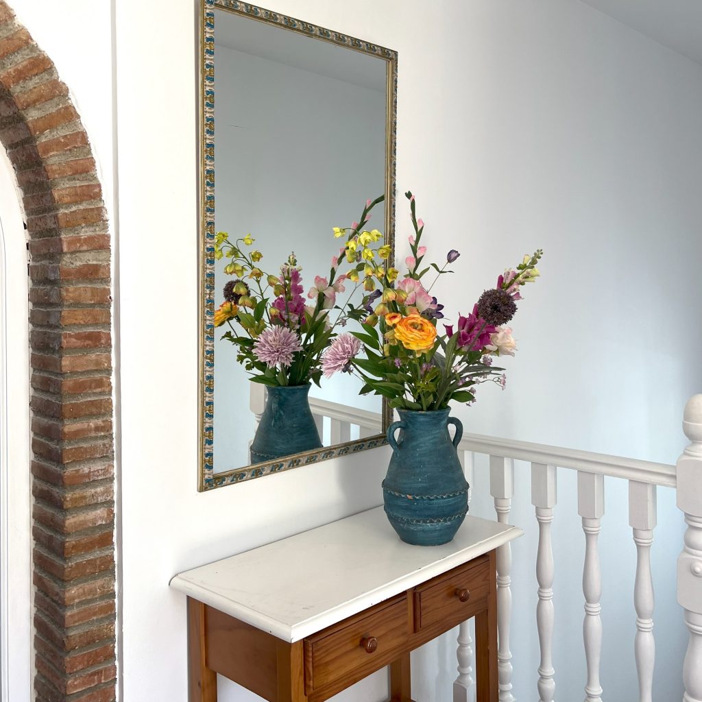 ellen_Herber_spiegel_kunst_bloemen_brocante_Frigiliana_