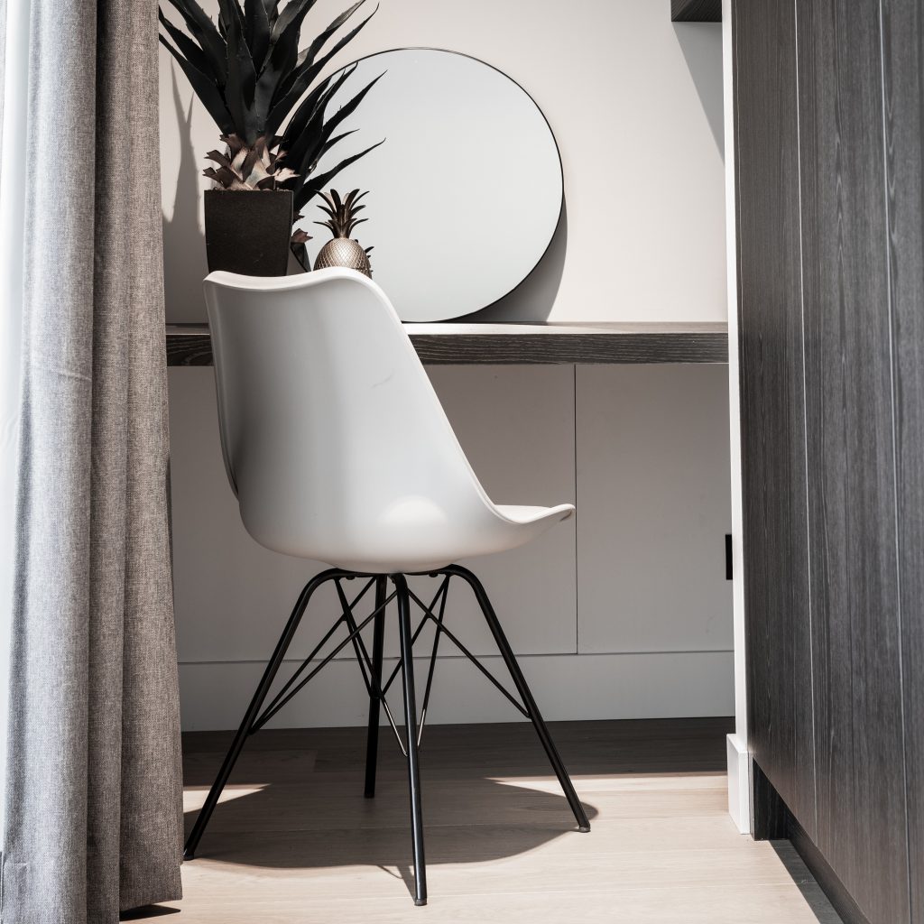 ellen_herber_interieurontwerp_Teteringen_badkamer_kaptafel_vierkant