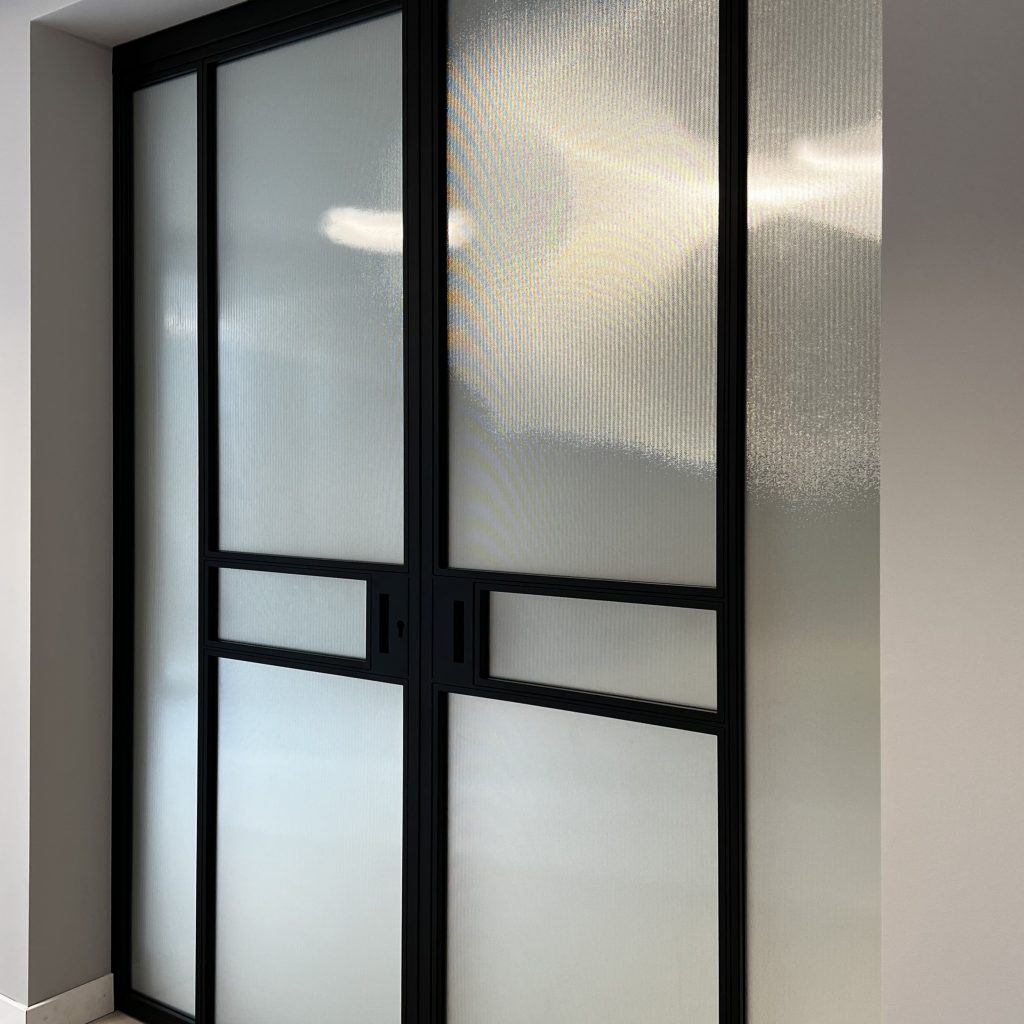 ellen_herber_interieurontwerp_luxe_energie_neutraal_vila_stalen_deuren